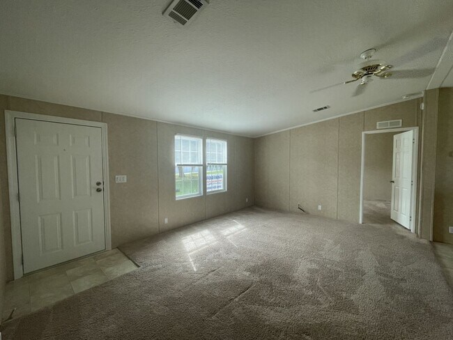 Foto del edificio - 36047 Citrus Blvd