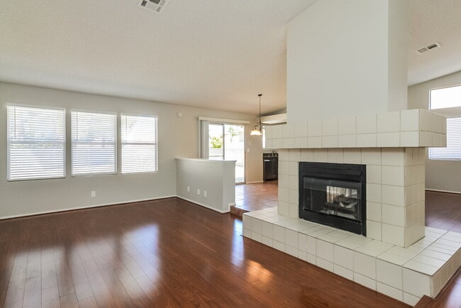 Building Photo - 234 Comanche Ct