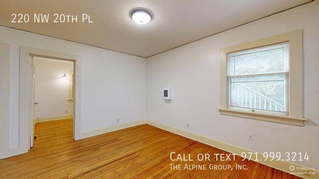 Foto del edificio - 220 NW 20th Pl