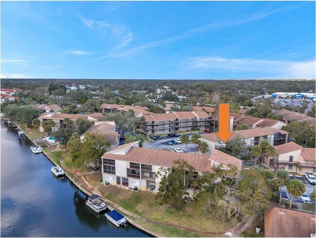 Foto del edificio - 6311 Newtown Cir