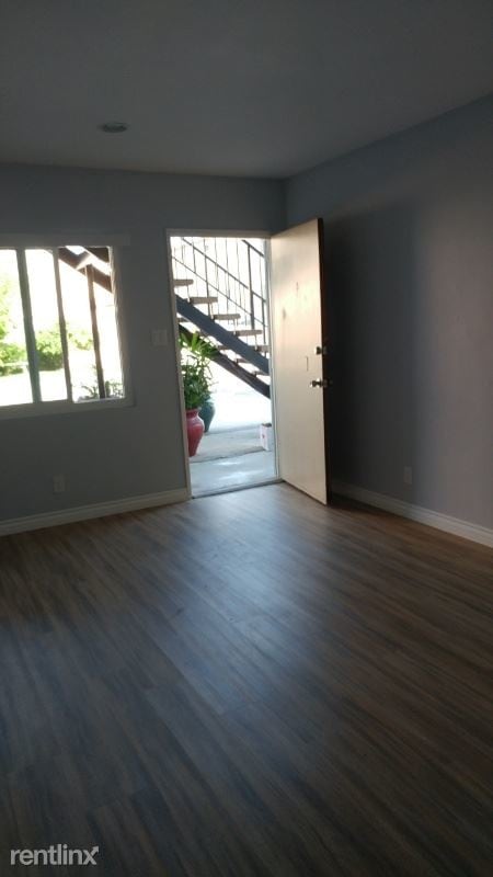 Building Photo - 3554 W 170th St