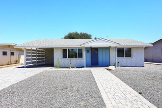 Building Photo - 10002 W Tarrytown Ave
