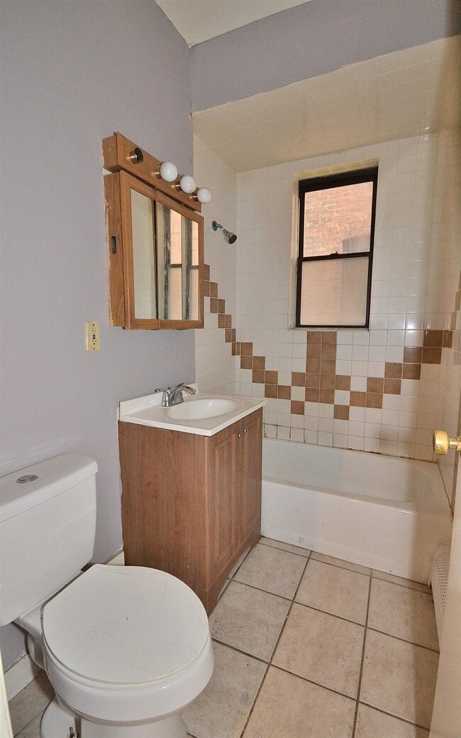 Foto del edificio - 262 Clendenny Ave