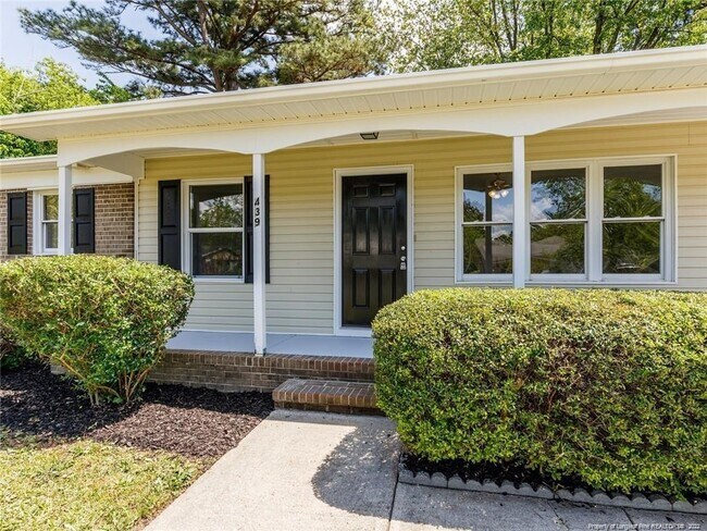 Foto del edificio - 439 Perth St