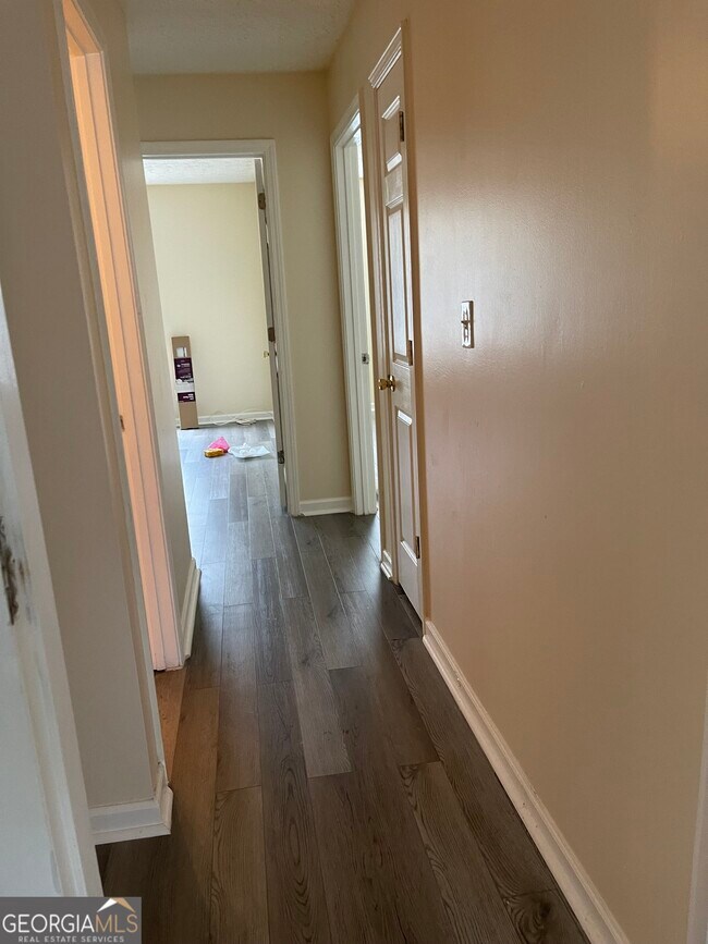 Foto del edificio - 5759 Cedar Croft Ct