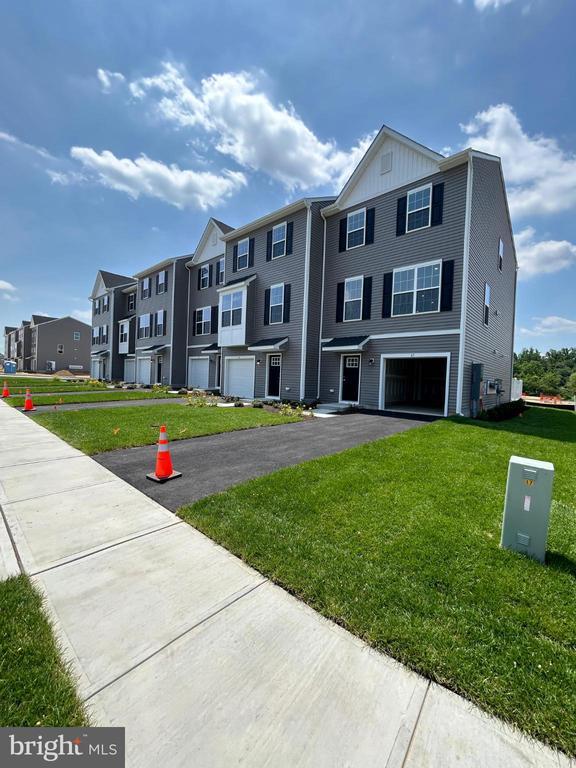 Foto del edificio - 38 Barnes Wy