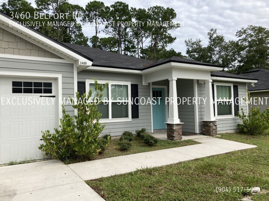 Foto principal - Free App! Save $300!! Spacious 4BR/2BA Hom...