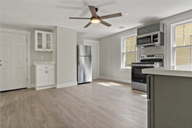 Foto del edificio - 1540 Purchase St