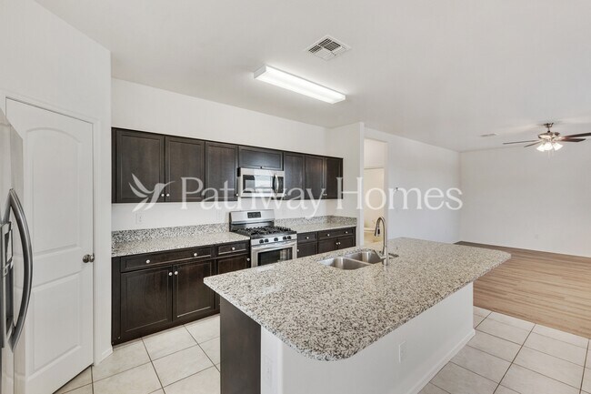 Foto del edificio - 31006 W Picadilly Rd