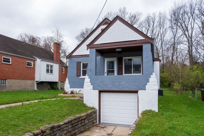 Building Photo - Western Hills- 4Bed/ 1 Bath