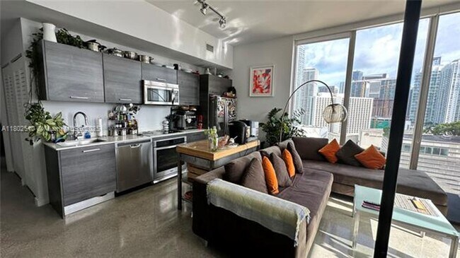 Foto del edificio - 151 SE 1st St
