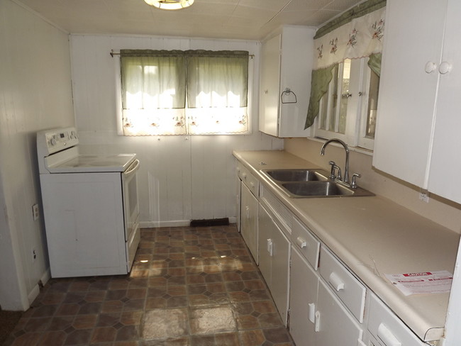 Foto del edificio - Cozy 1 Bedroom Home w/Fenced Yard
