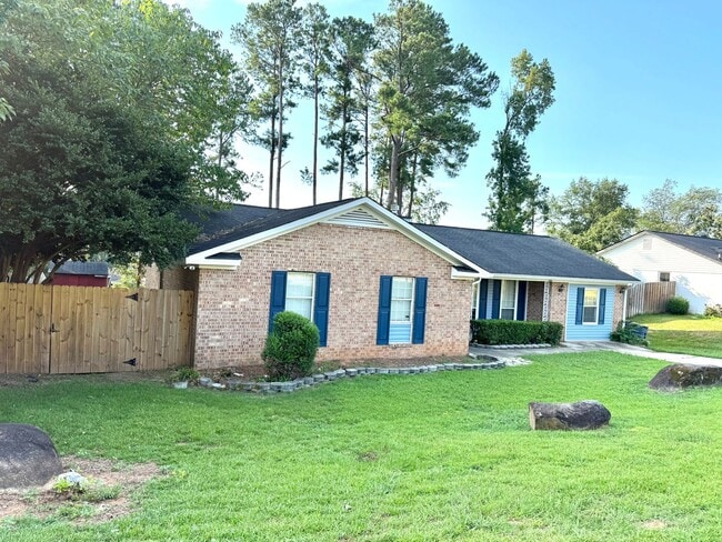 Building Photo - 308 Candlewood Dr