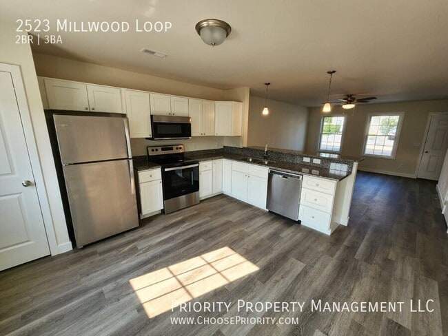 Building Photo - 2523 Millwood Loop