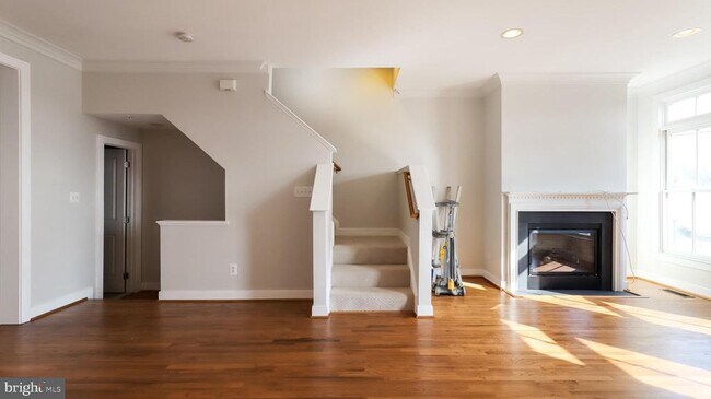 Foto del edificio - 11032 Amherst Ave