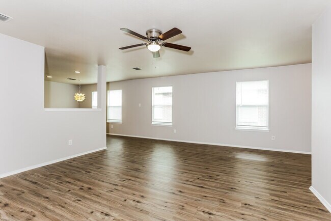 Foto del edificio - 10308 Roosevelt Gap Ct