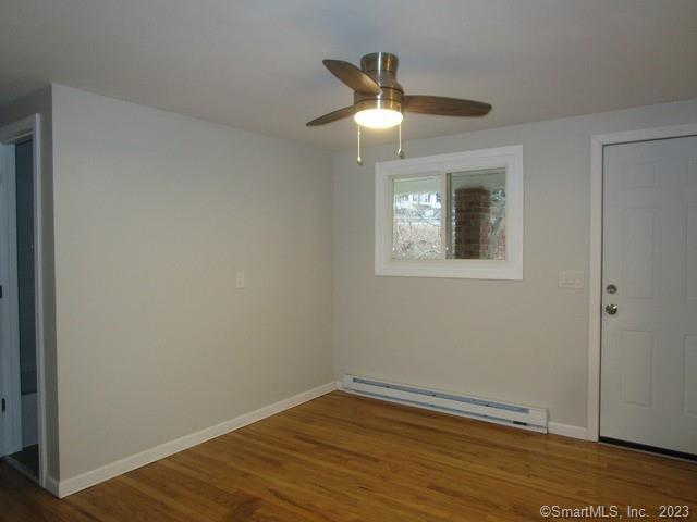 Foto del edificio - 2144 Waterbury Rd