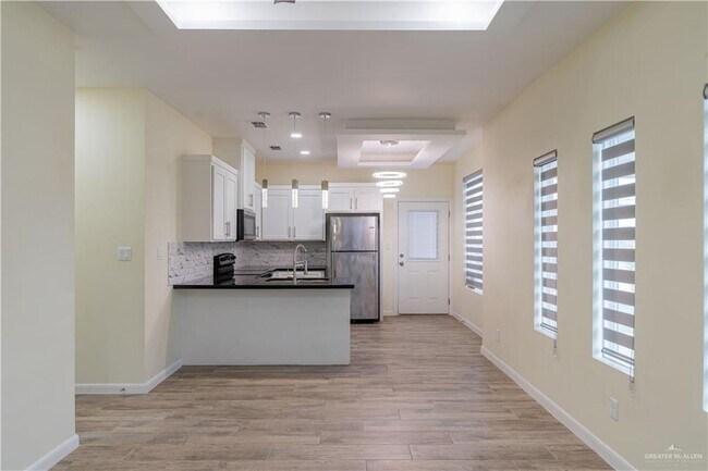 Foto del edificio - 9223 N 59th Ln