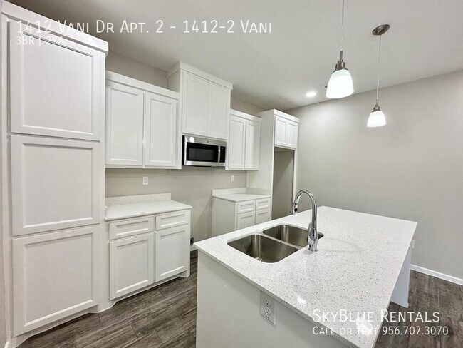 Building Photo - 1412 Vani, 1412-2 Vani
