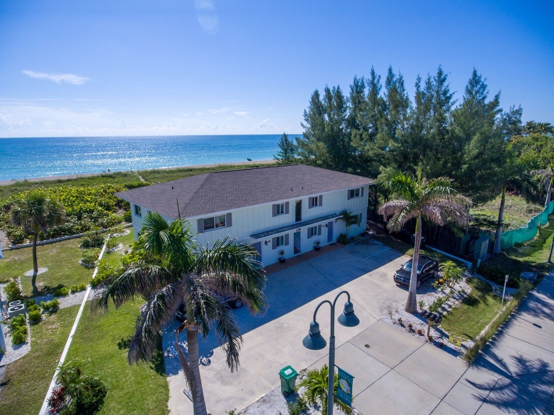 Primary Photo - 1156 S Ocean Dr