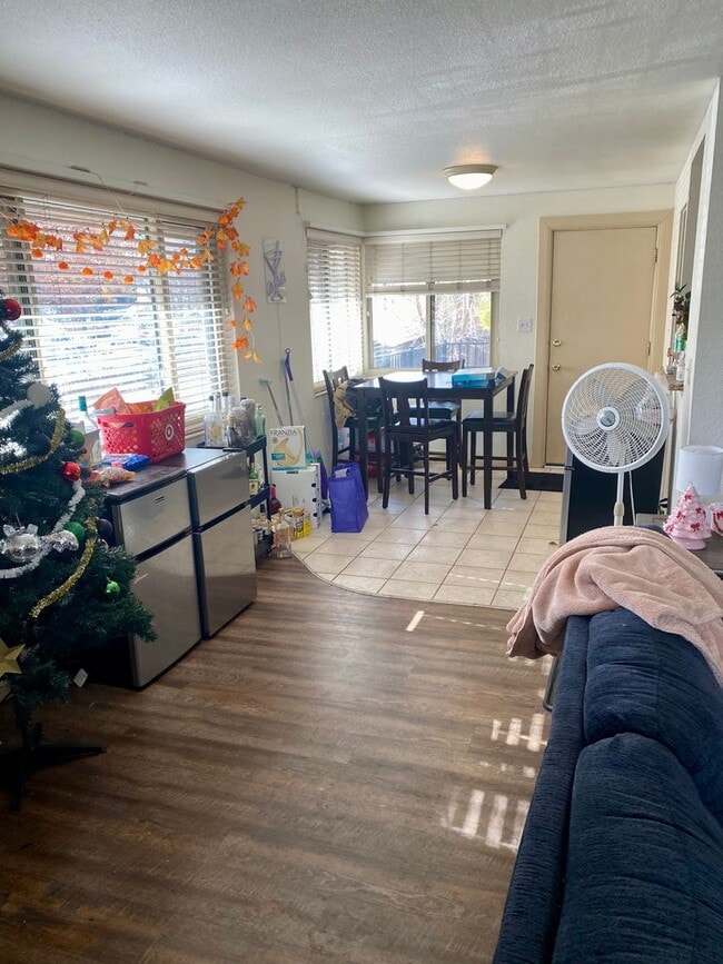 Building Photo - Available for 2026-2027 Fall Pre-Leasing! ...