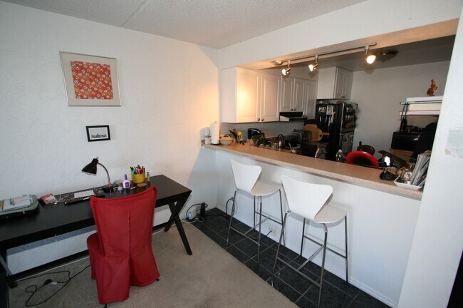 Dining Area - 805 29th St