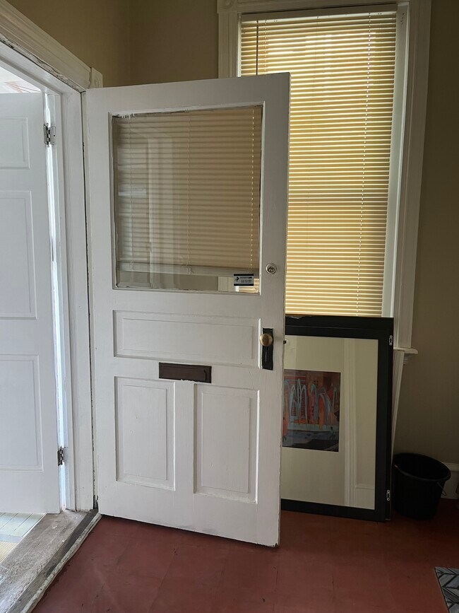 Foto del edificio - 6212 Baynton St