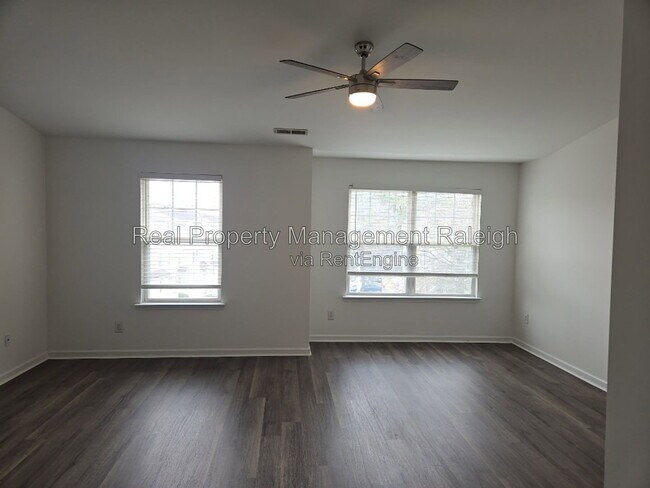 Building Photo - 8631 Neuse Club Ln