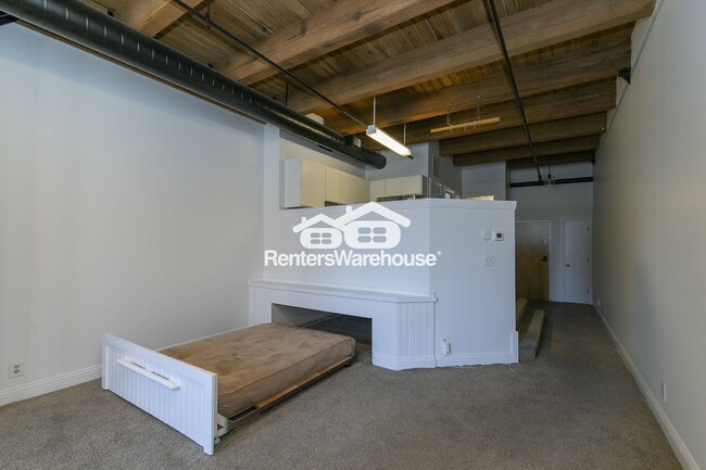 Foto del edificio - 700 Broadway Blvd