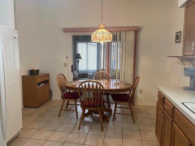 Building Photo - 1223 Granada Ct