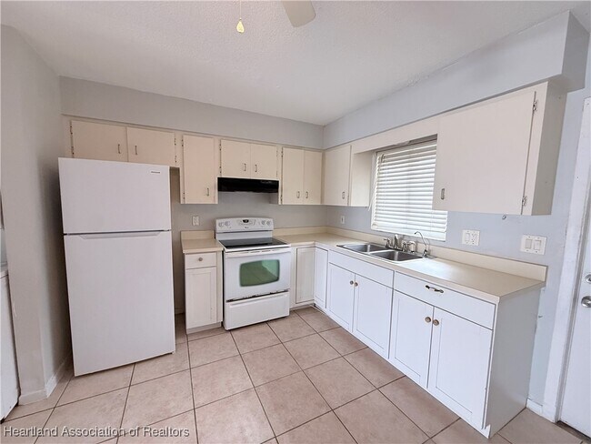 Foto del edificio - 3001 Villa Rd