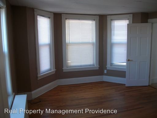Building Photo - 150 Sayles Ave