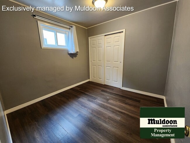 Building Photo - Remodeled rancher Available now!