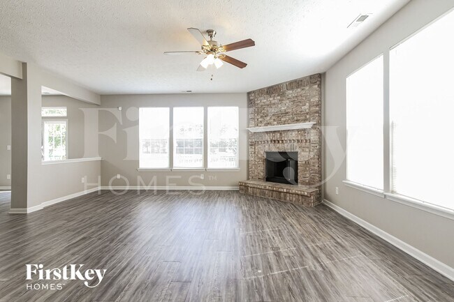 Foto del edificio - 11333 Fairweather Pl