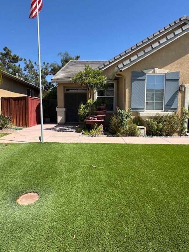 Foto del edificio - Experience comfort, security, and lifestyle all in one—this is 55+ living at its finest in Hemet!