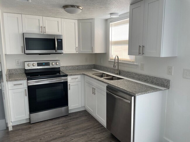 Foto del edificio - 2712 E 17th St