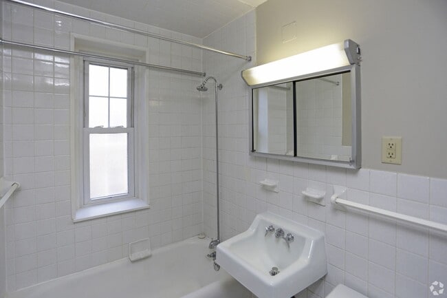Building Photo - Loring Grove Apartments