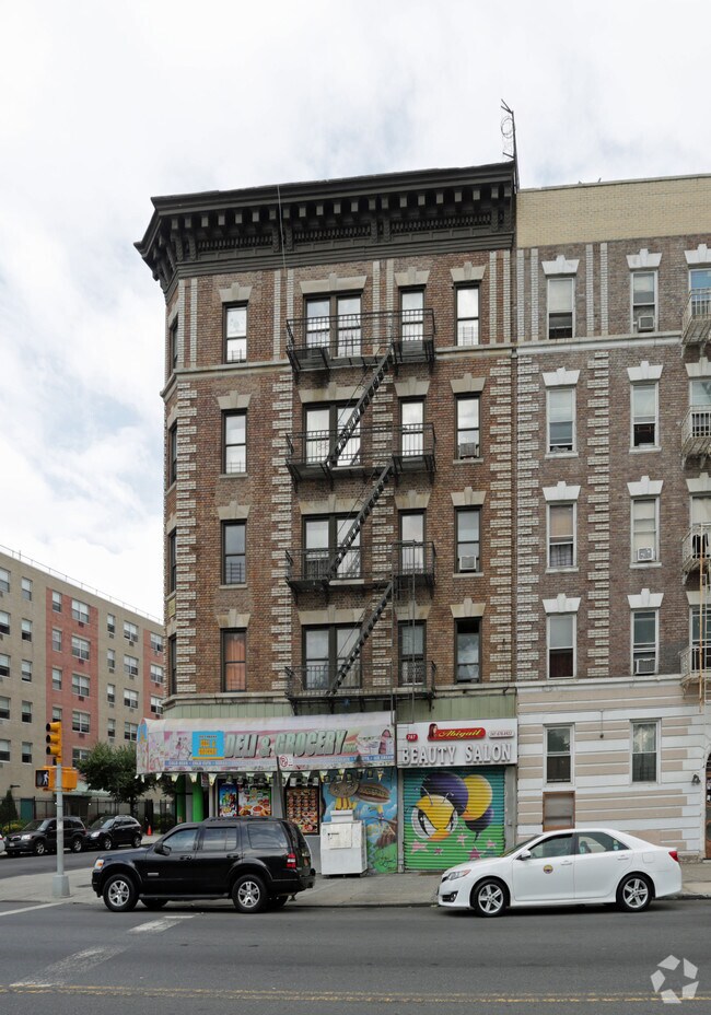 Foto del edificio - 787 E 185th St