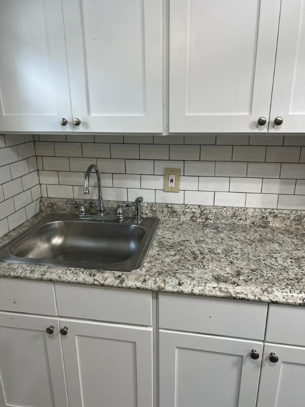 Foto del edificio - 1024 Cardonna St