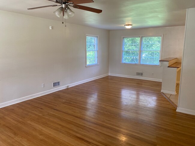 Foto del edificio - 1606 Winter St