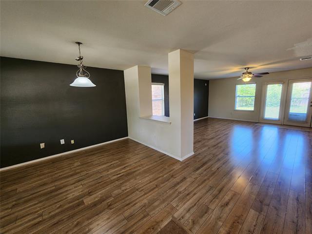Building Photo - 5709 Valley Stream Way