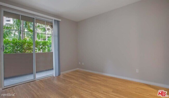 Foto del edificio - 1 br, 1 bath Condo - 5553 W 6th St Apt 2116