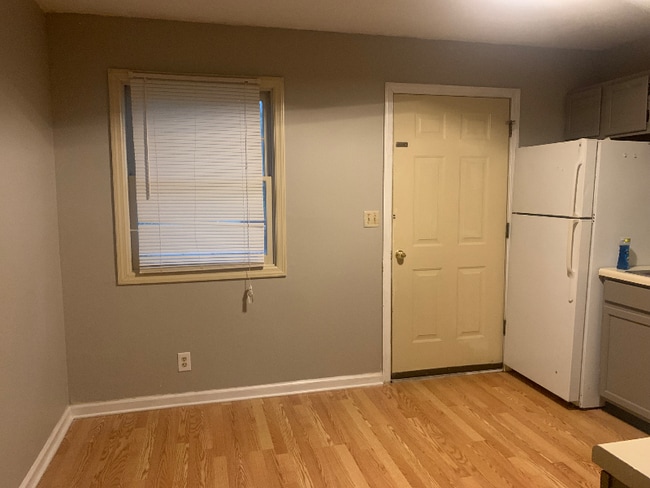 Building Photo - 121 Arcadia Ln