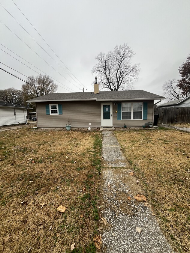 Photo - 2837 Edgewood Ave (Granite City, IL)