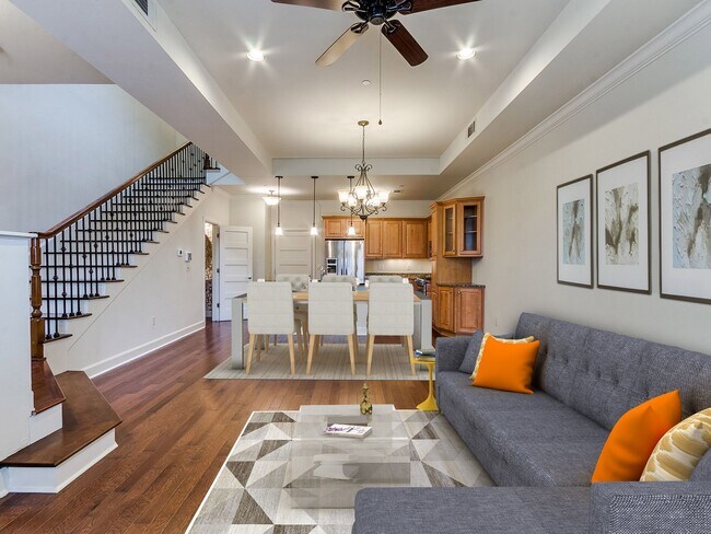 Foto del edificio - 204 Russell M Perry Ave