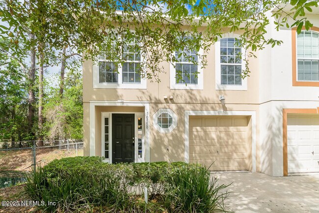 Foto del edificio - 10550 Autumn Trace Rd