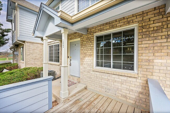 Foto del edificio - $2,670.95 - 2-bed. 2.5-bath Townhome in Westminster with In Unit Laundry!