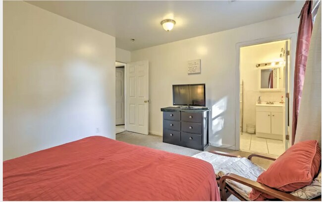 Building Photo - 285 Claremont Ave