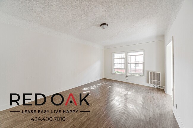 Foto del edificio - 450 S Kenmore Ave