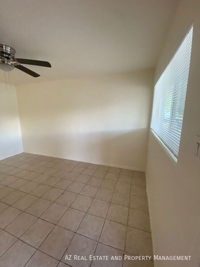 Foto del edificio - 10648 N 15th Ave
